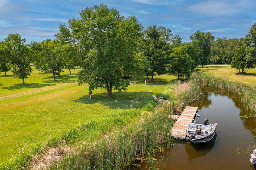 Experience exceptional lakefront living on beautiful Rainy Lake! - photo 50