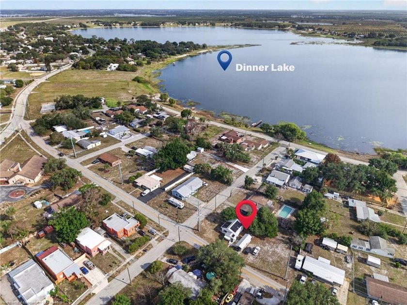Charming 2-bedroom, 1-bath home conveniently located near - photo 13
