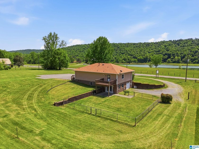Perched on the mountainside with stunning valley views, this - photo 2
