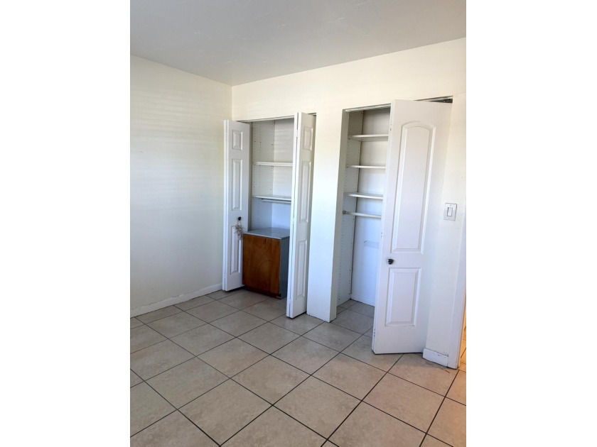 NEW PRICE!! First Floor 2 bedroom / 2 Bath unit. Tile Floors - photo 13