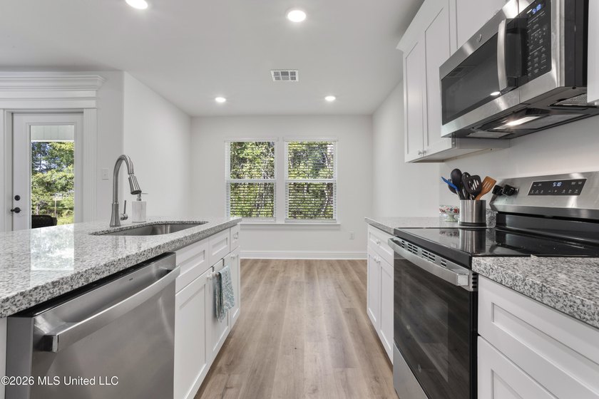 This wonderful build in the Meritage Home community of Palmetto - photo 14