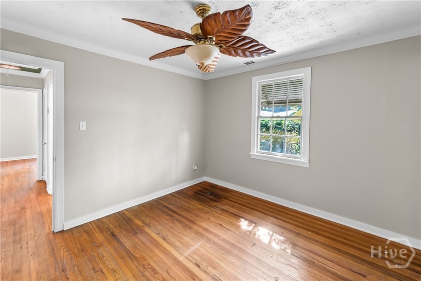 Quaint 3, possibly 4 bedroom brick bungalow in Savannah. The - photo 22