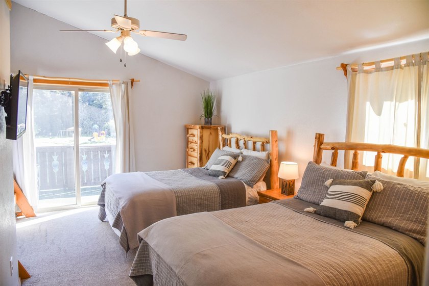 End-unit triplex home with 2 bedrooms, 2.5 bathrooms, and 1,156 - photo 14