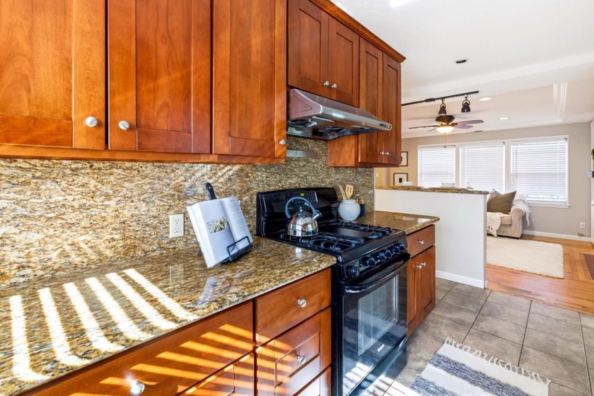 Welcome to 840 Capistrano Drive. This beautifully maintained - photo 15