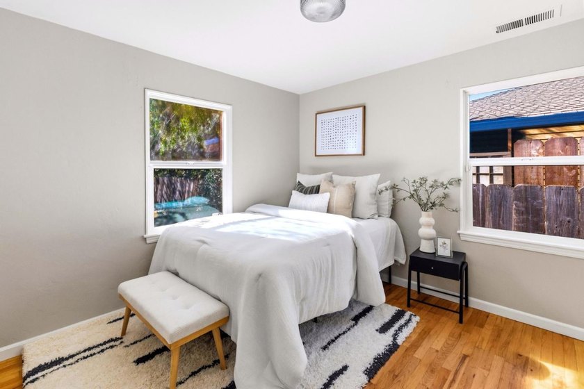 Welcome to 840 Capistrano Drive. This beautifully maintained - photo 18