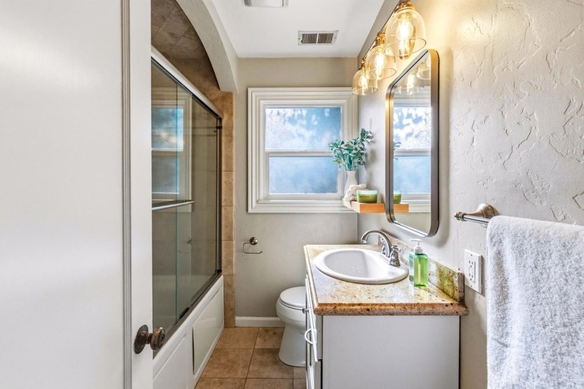 Welcome to 840 Capistrano Drive. This beautifully maintained - photo 20