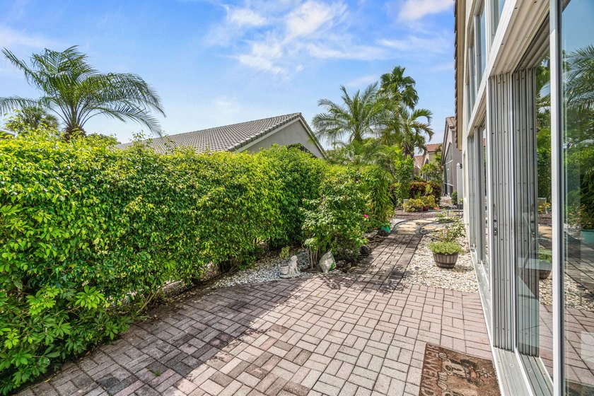 Welcome to easy Florida living in the highly desirable 55+ - photo 28