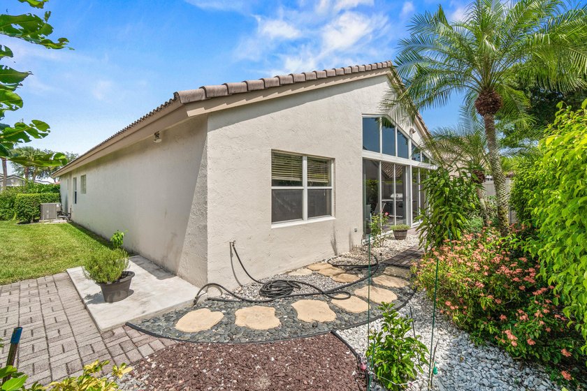 Welcome to easy Florida living in the highly desirable 55+ - photo 29