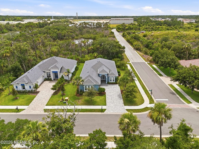 Luxury meets privacy in this beautifully appointed home on a - photo 4