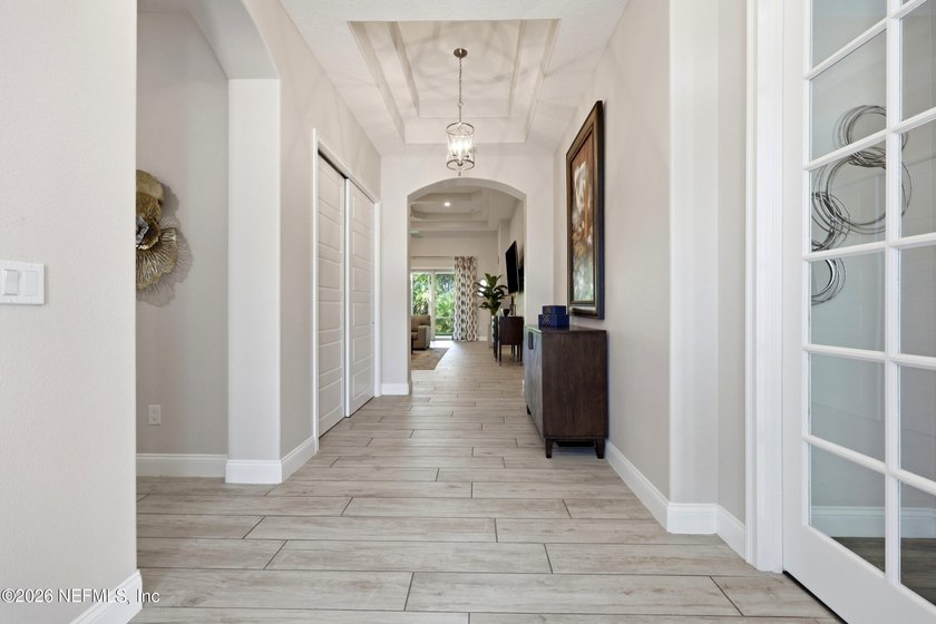 Luxury meets privacy in this beautifully appointed home on a - photo 8