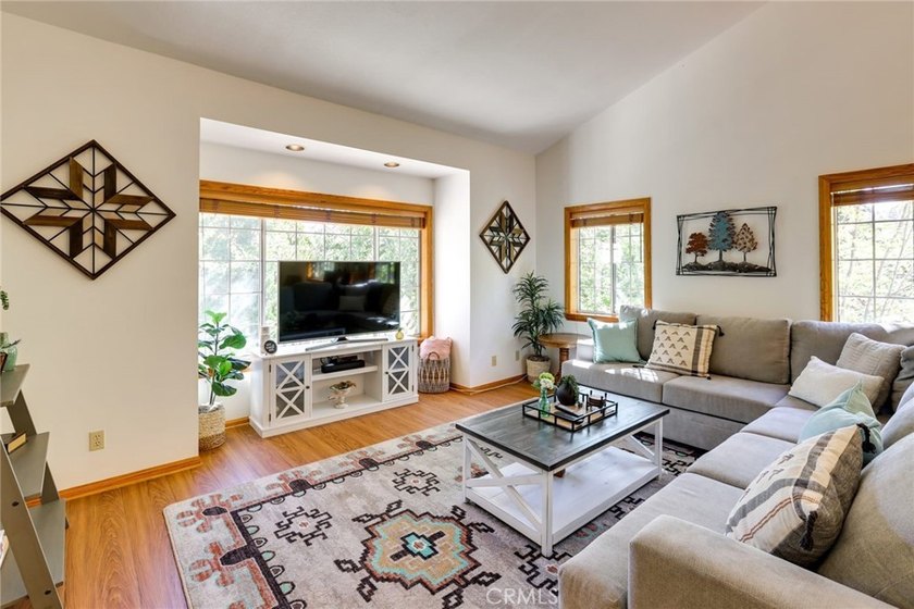 Tremendous Tudor - Property is in one of the most appreciated - photo 12