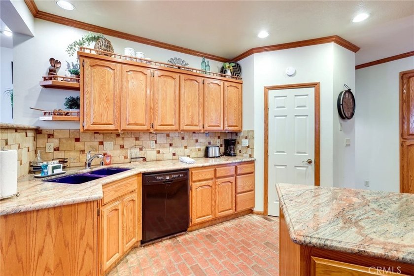 Tremendous Tudor - Property is in one of the most appreciated - photo 19
