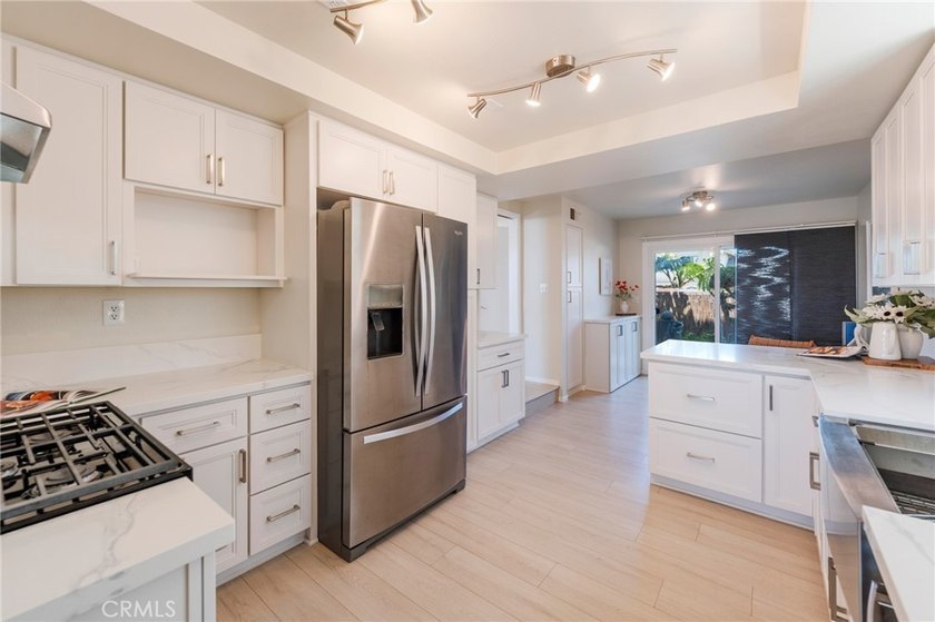 Rare opportunity in the sought-after Bolsa Landmark - photo 7