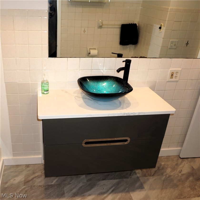 Welcome home to 19715 Cherokee. Large, renovated three-bedroom - photo 20