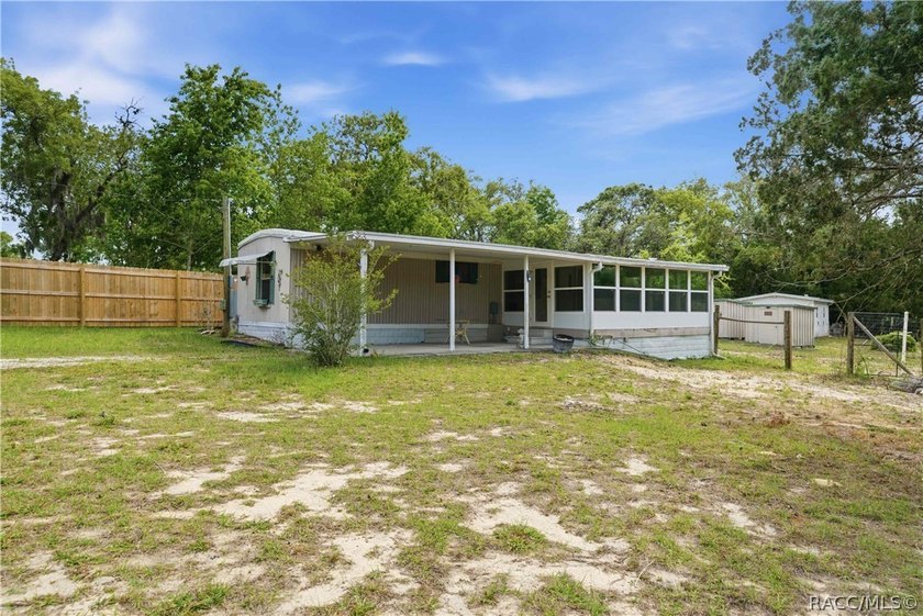 Experience the gold standard of energy efficiency in Homosassa! - photo 2