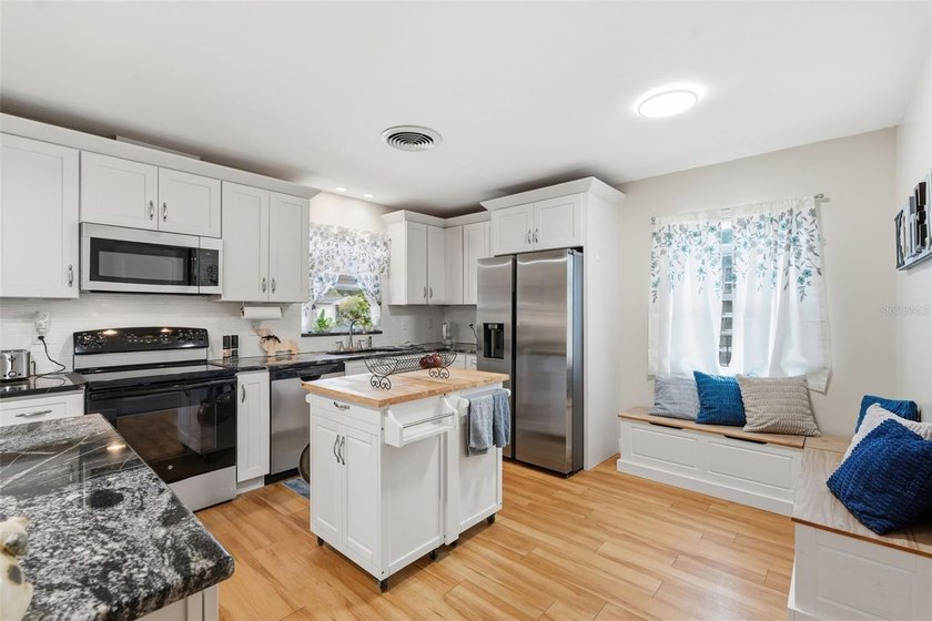Welcome to your waterfront retreat in the heart of Palm Harbor - photo 13