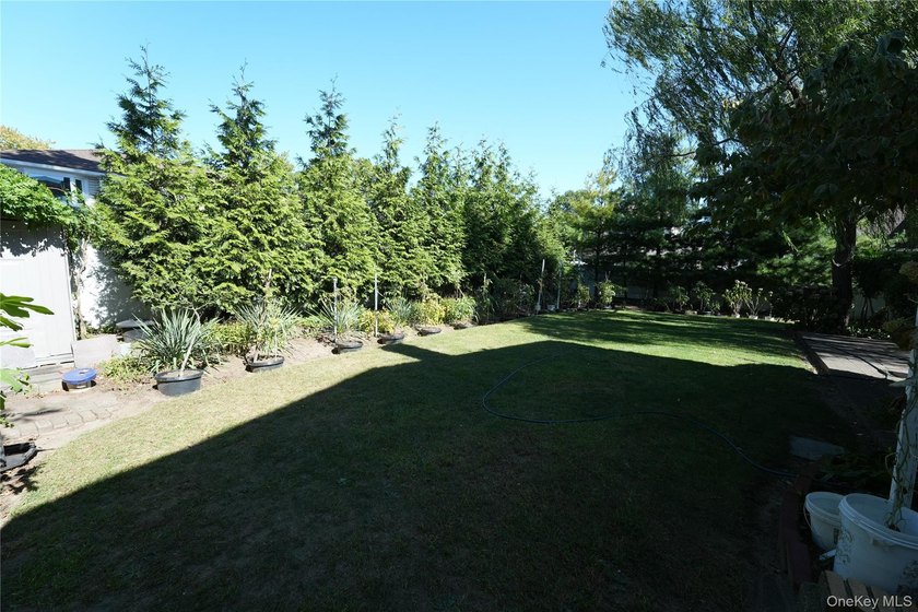 Welcome to a beautifully maintained home in the heart of - photo 22