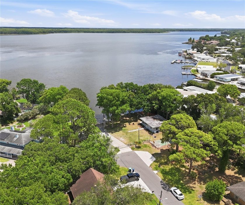 Welcome to your waterfront retreat in the heart of Palm Harbor - photo 33