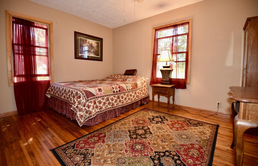 Classic Hobby Farm &amp; Equestrian Property on Beautiful - photo 34
