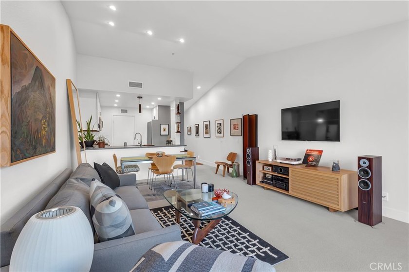Experience resort style living at 178 Villa Point Drive, a - photo 7