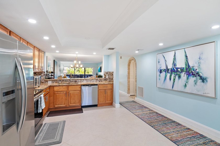 Meticulously maintained North Palm Beach waterfront gem in the - photo 10