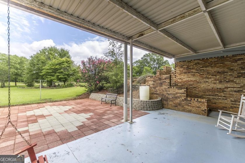 Escape to your own private masterpiece at 8457 Lower Thomaston - photo 14