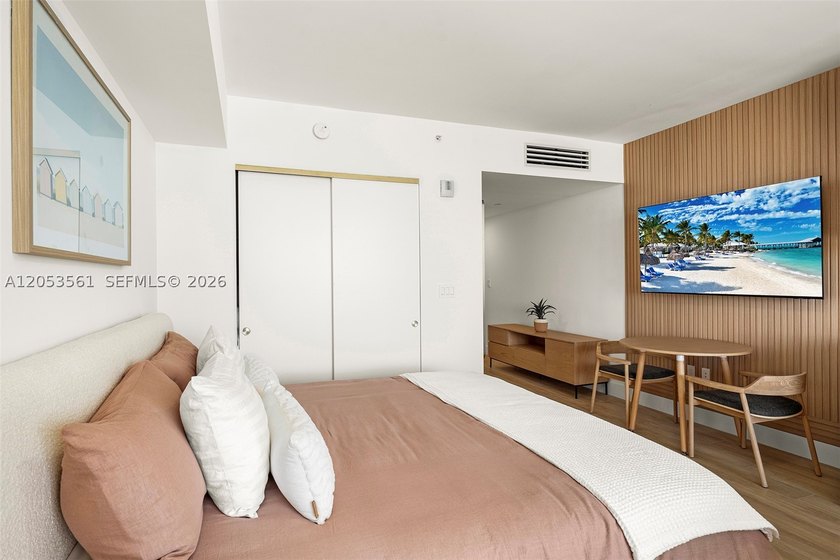 Welcome to The Standard, a signature address in the vibrant - photo 4