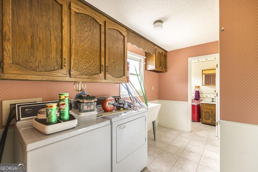 Escape to your own private masterpiece at 8457 Lower Thomaston - photo 35