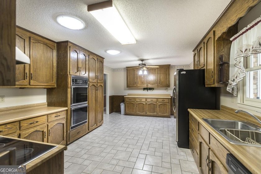 Escape to your own private masterpiece at 8457 Lower Thomaston - photo 38