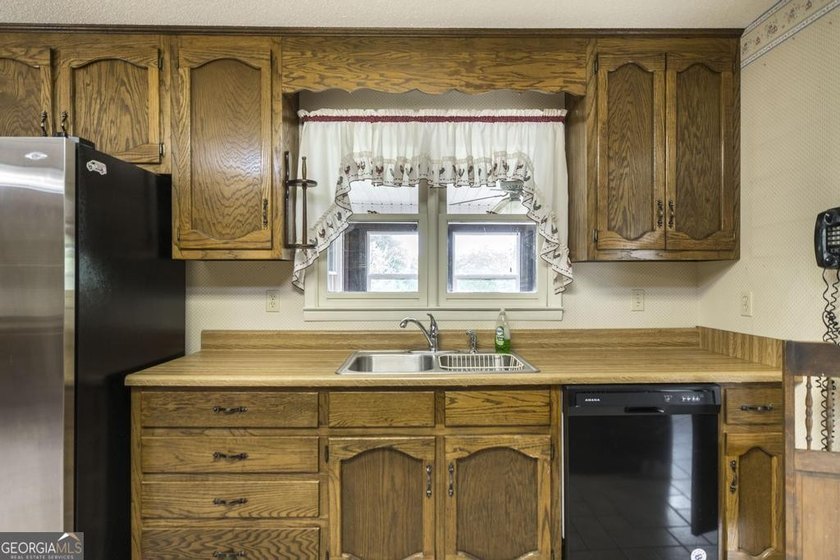 Escape to your own private masterpiece at 8457 Lower Thomaston - photo 39