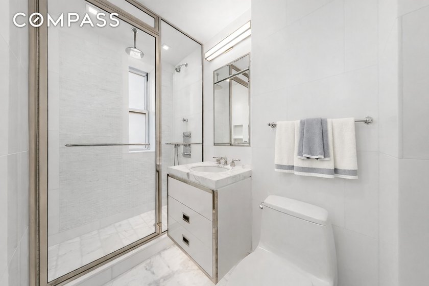 Classic prewar elegance meets modern living at the Philip House - photo 6