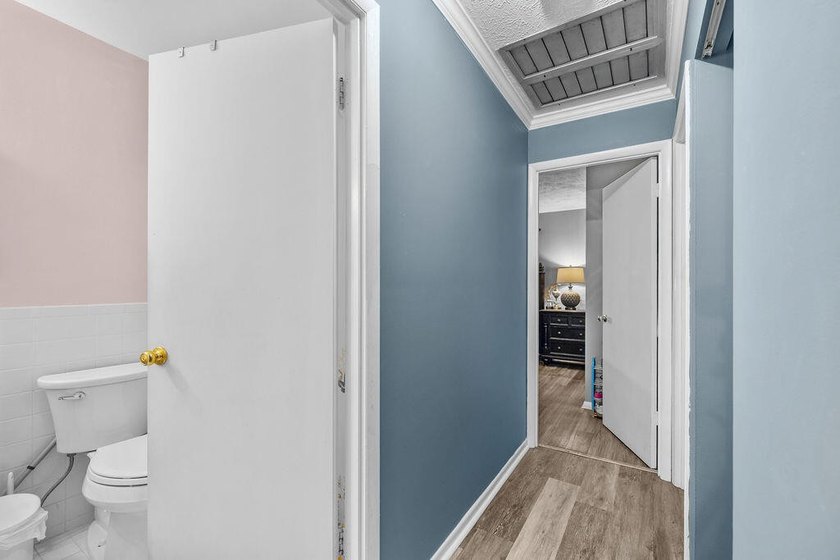 Welcome to this charming and well-maintained CBS ranch home - photo 14