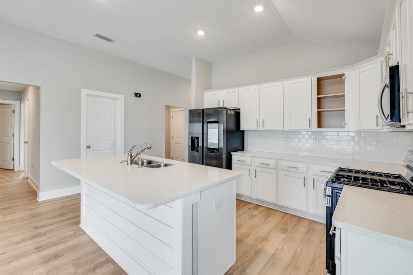 2022 built home minutes from Tyndall AFB with a real path to - photo 16