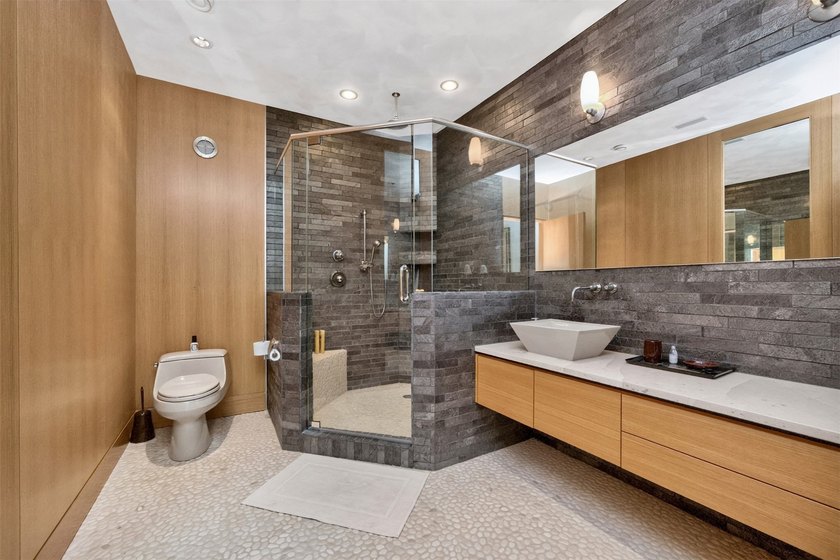 A true architectural masterpiece, this nearly 10,000-sq-ft - photo 21