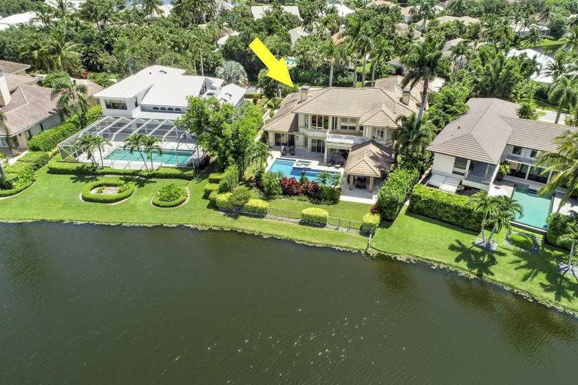Luxury living in this 4 bedroom, 6 bathroom estate home offering - photo 2