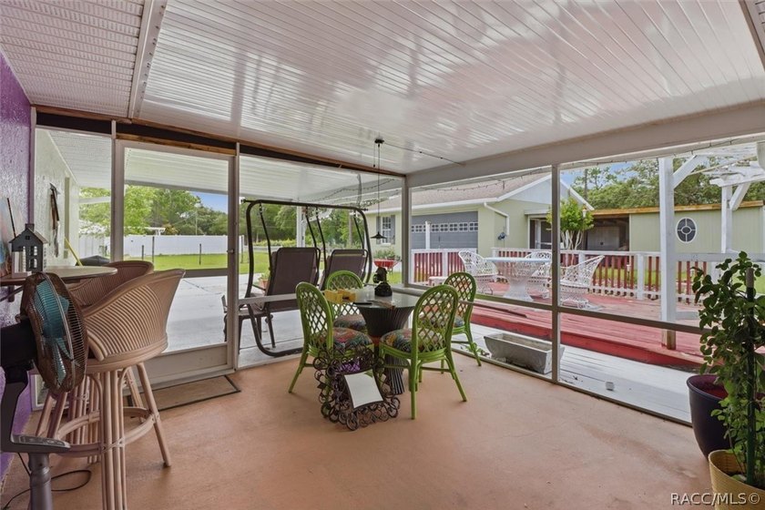 Welcome home to this inviting three-bedroom, two-bath with - photo 30
