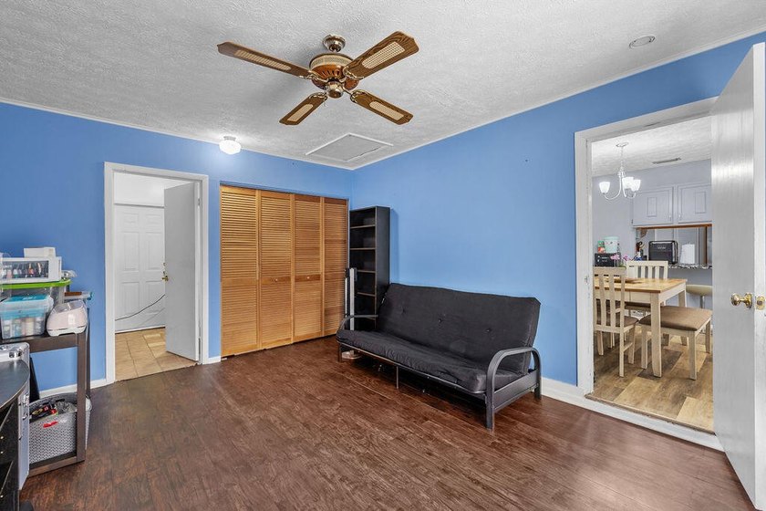 Welcome to this charming and well-maintained CBS ranch home - photo 31
