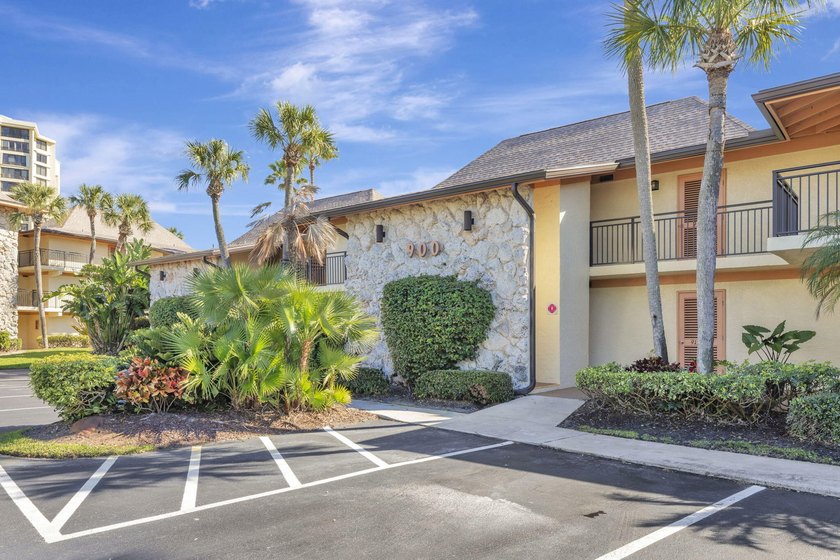 GREAT INCOME PRODUCING PROPERTY! MIN RENTAL 7 NIGHTS. This - photo 2