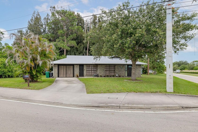 Welcome to this charming and well-maintained CBS ranch home - photo 39