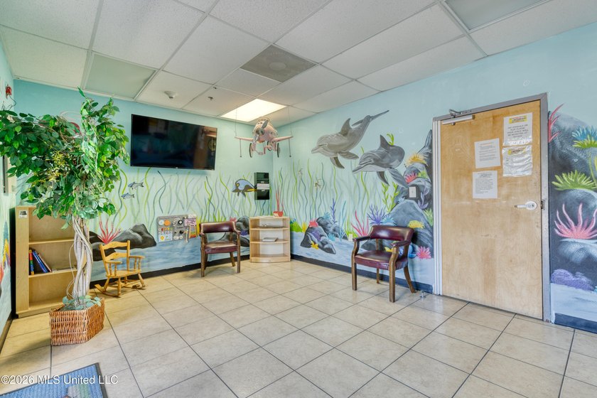 Turnkey Childcare Center &amp; Business Opportunity in the Heart of - photo 4