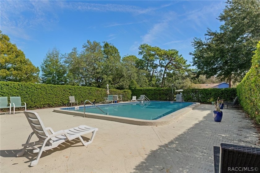 This beautiful, move-in-ready home features two spacious primary - photo 2