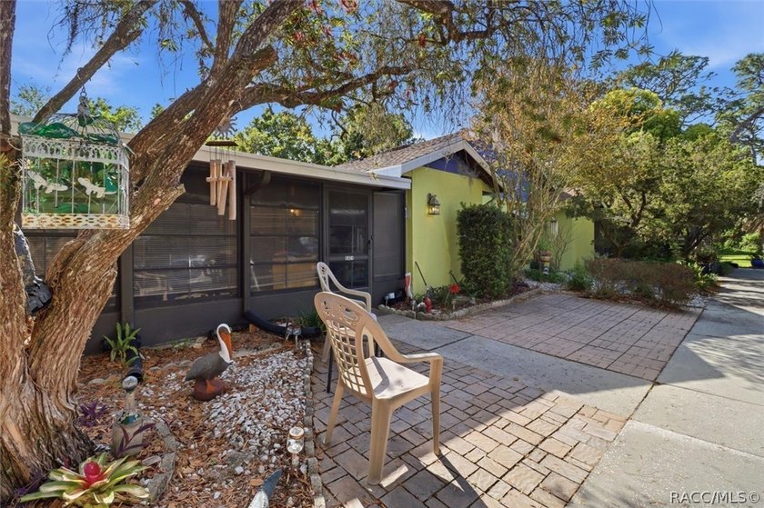 This beautiful, move-in-ready home features two spacious primary - photo 3