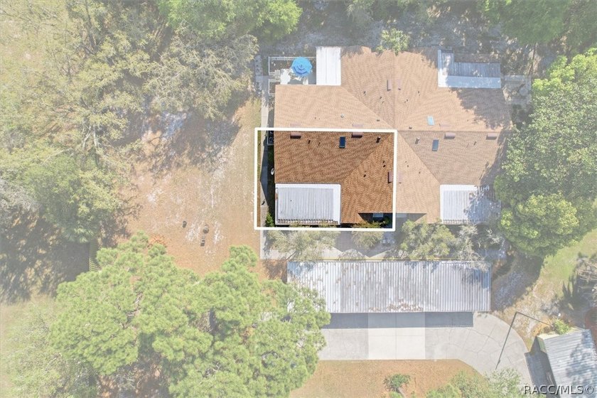This beautiful, move-in-ready home features two spacious primary - photo 5