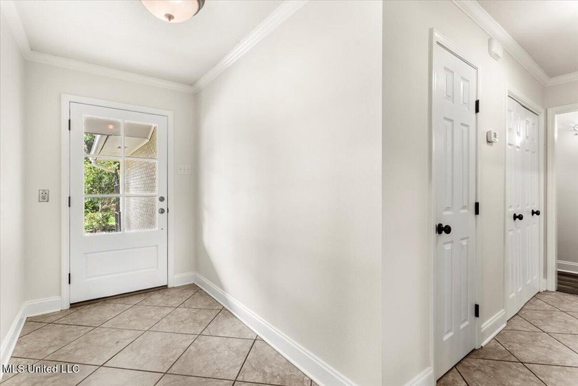 Welcome to this spacious and beautifully appointed 4-bedroom - photo 4