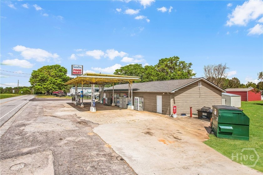 Located just off Interstate 20 in Buckhead, GA near Lake Oconee - photo 5