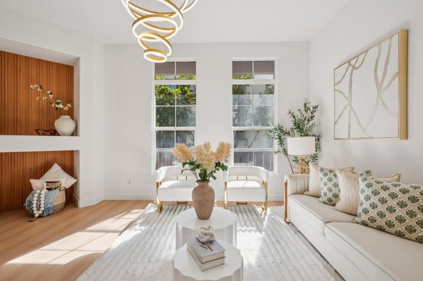 Gorgeous Remodeled Townhome - The Large Model at Parc Metro - - photo 4