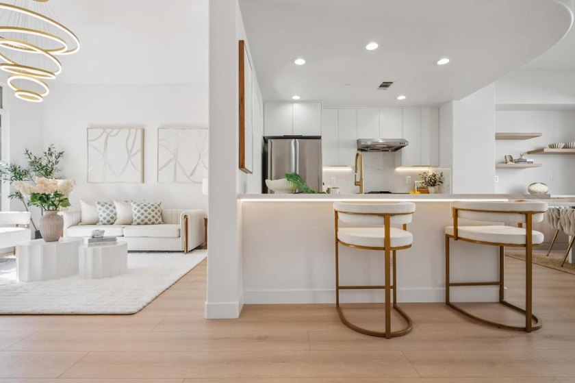 Gorgeous Remodeled Townhome - The Large Model at Parc Metro - - photo 7