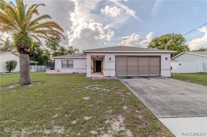 BACK ON THE MARKET! FINANCING FELL THROUGH! Opportunity is - photo 4