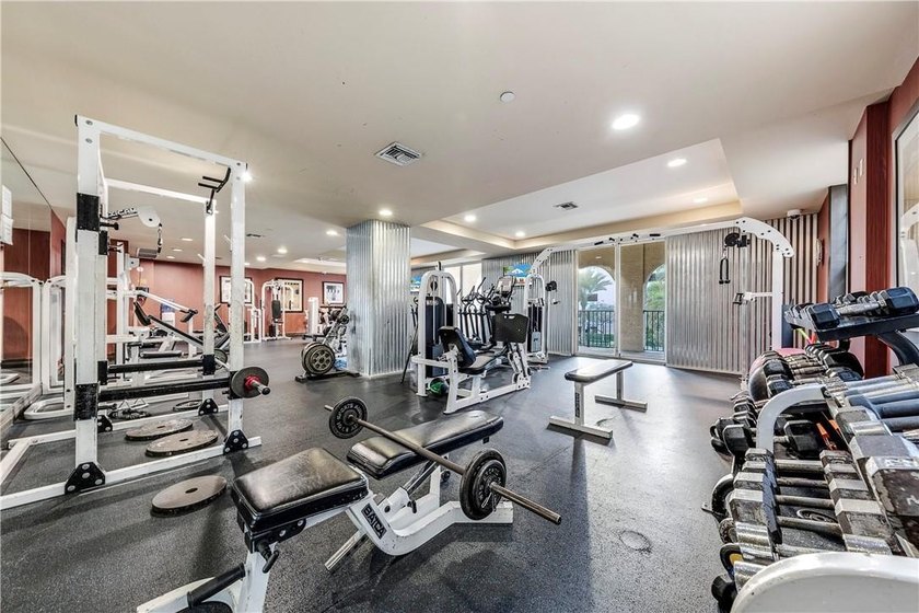 Beautifully Remodeled Corner Unit - Close to Las Olas The - photo 41