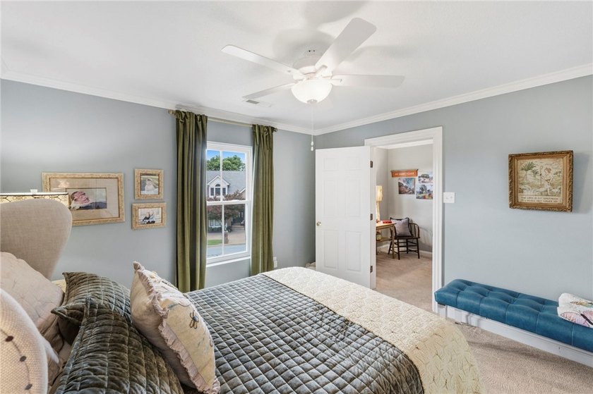 Charming, exceptionally maintained, and thoughtfully updated - photo 22